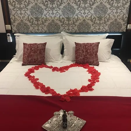 Guest house Suites Deluxe *