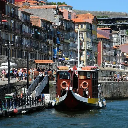 Suites Deluxe Guest house Porto